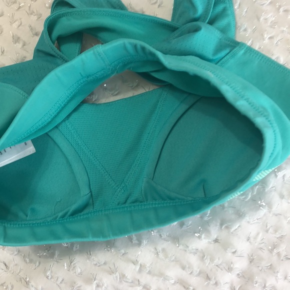 Padded adidas sports bra - Picture 4 of 4